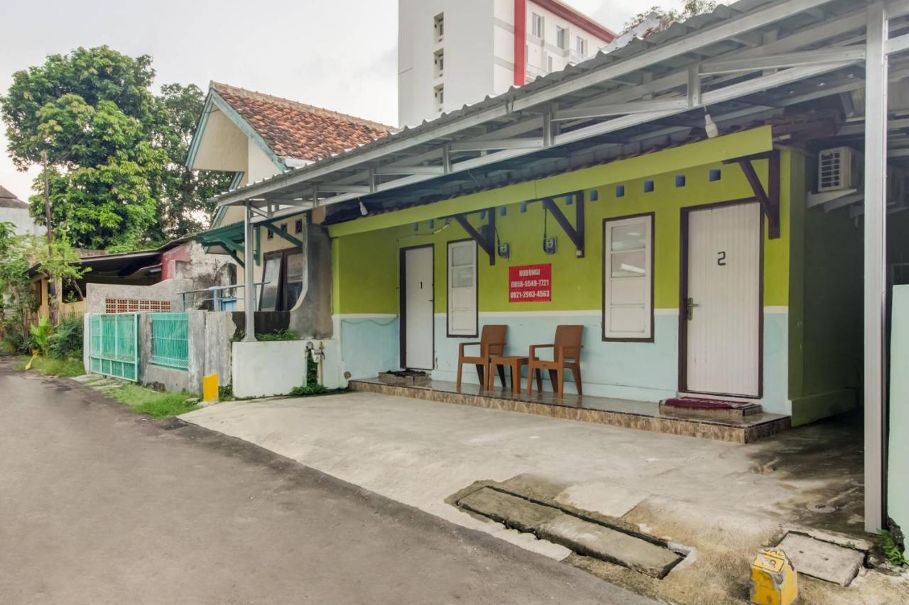 Oyo 91216 Siliwangi Guest House Syariah Cirebon Εξωτερικό φωτογραφία